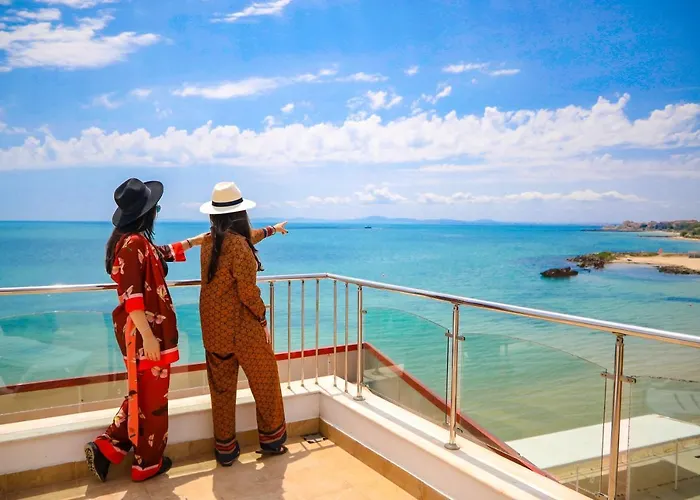 מלון Petrov Family נסבר