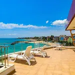 Petrov Family 3* Nesebar