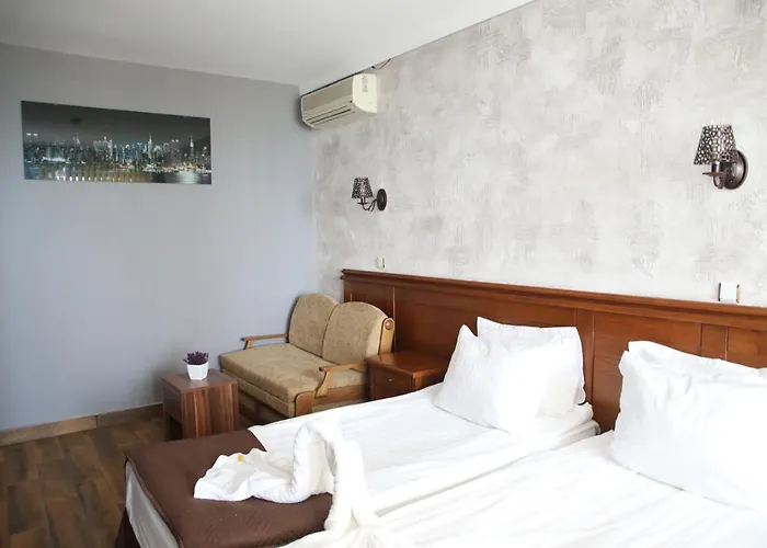 Petrov Family 3* Nessebar